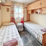 2 Bedroom Lovely In 丰希罗拉