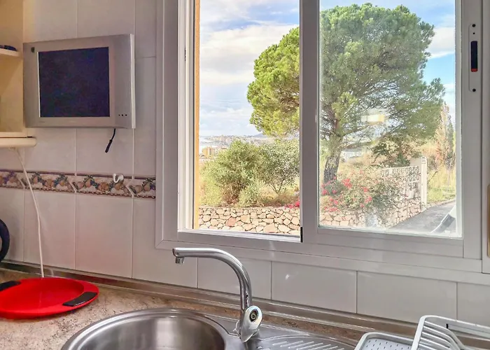 Cozy In With House A Panoramic View Apartment *