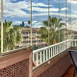 2 Bedroom Lovely In Appartement Fuengirola
