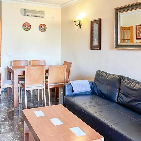 Apartamento 2 Bedroom Lovely In